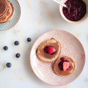 Pancakes au fromage blanc et compote de fraises 